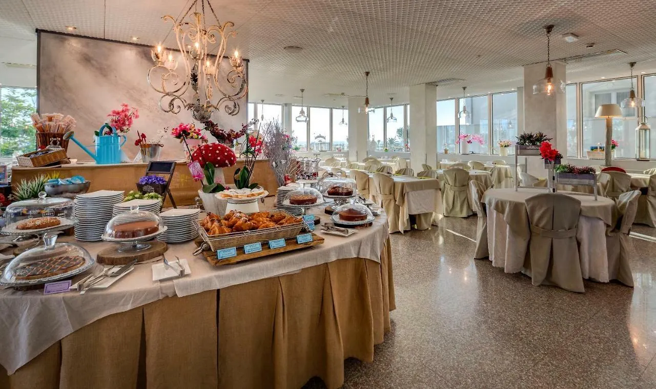 Best Western Maison B Hotel Rimini 4*,